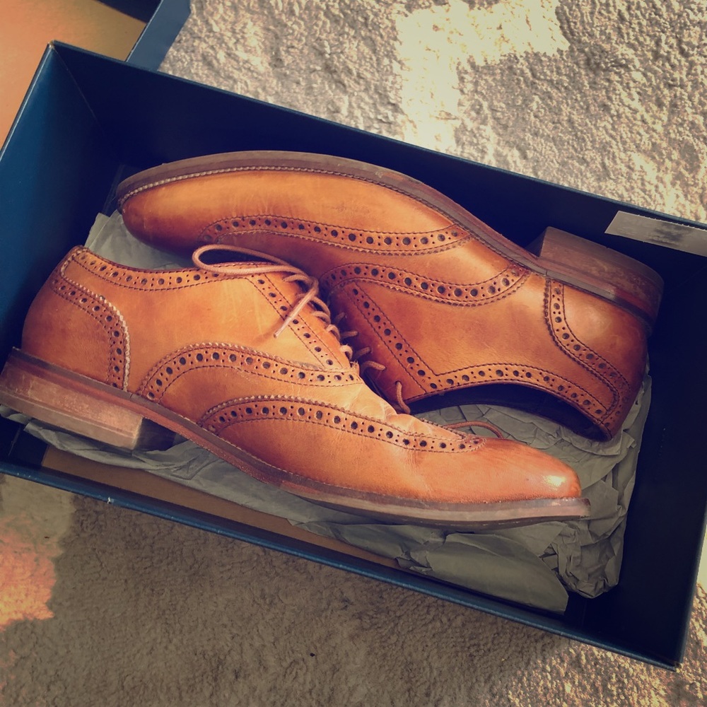 Men’s Cole Haan wing tips